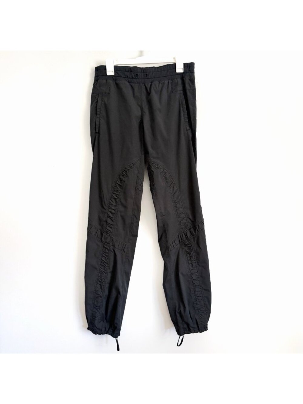 Lululemon Black Studio Straight Leg Track Pants Ruching Zipper Pockets Women’s 6